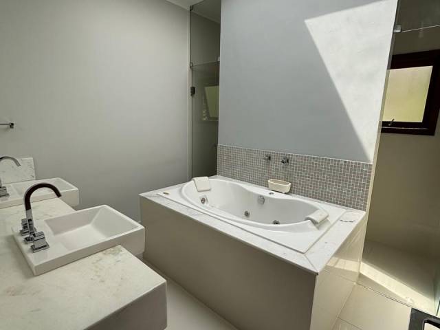 Casa para Venda em Carapicuíba - 2